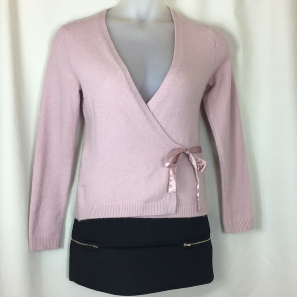 Gap, Faux wrap, Long Sleeve Sweater. Size M.